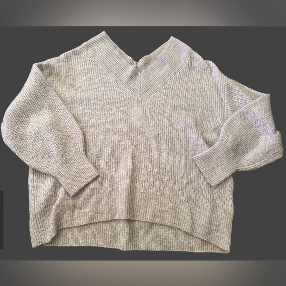 DIVIDED H&M SHIRT